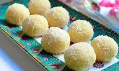 Coconut Laddu नोट करें बेहद आसान विधि Coconut Laddu नोट करें बेहद आसान विधि