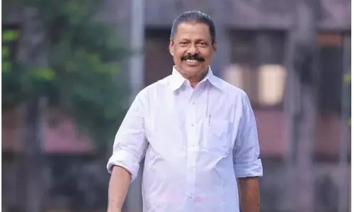 एमवी गोविंदन के खिलाफ हाईकोर्ट में अवमानना याचिका दायर एमवी गोविंदन के खिलाफ हाईकोर्ट में अवमानना याचिका दायर