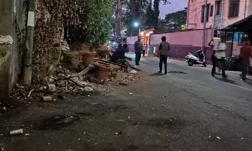 रेलवे क्षेत्र में पुरुषों का शर्मनाक व्यवहार... नगरपालिका से किसने की शिकायत?