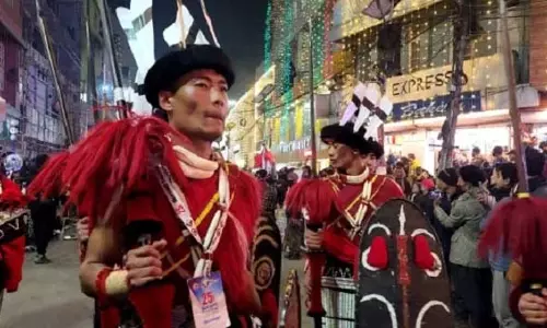 Nagaland : हॉर्नबिल कार्निवल परेड 2024 कोहिमा में विविधता का जश्न मनाएगी Nagaland : हॉर्नबिल कार्निवल परेड 2024 कोहिमा में विविधता का जश्न मनाएगी