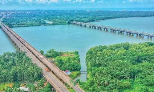 Karnataka: दक्षिण कन्नड़ को नेत्रवती नदी पर लंबे समय से प्रतीक्षित पुल मिलेगा Karnataka: दक्षिण कन्नड़ को नेत्रवती नदी पर लंबे समय से प्रतीक्षित पुल मिलेगा