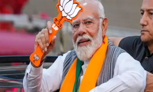 प्रधानमंत्री नरेंद्र मोदी बीमा सखी योजना करेंगे लॉन्च, जानें कैसे घर बैठे धनवान बनेंगी महिलाएं? प्रधानमंत्री नरेंद्र मोदी बीमा सखी योजना करेंगे लॉन्च, जानें कैसे घर बैठे धनवान बनेंगी महिलाएं?