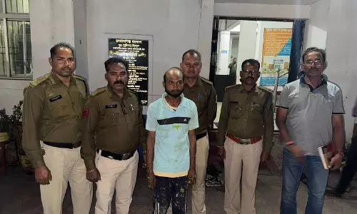 पेंटर बनकर उड़ीसा में छिपा था रेप का आरोपी, CG पुलिस ने दबोचा पेंटर बनकर उड़ीसा में छिपा था रेप का आरोपी, CG पुलिस ने दबोचा