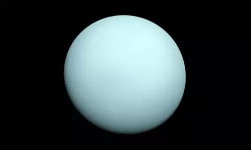 Uranus के लिए तड़प: एक दूर की दुनिया जिसकी कहानी