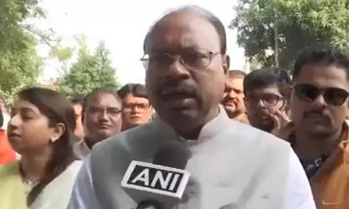 Sharad Pawar द्वारा मार्कडवाड़ी गांव में मतदान पर चिंता जताने के बाद भाजपा ने कही ये बात Sharad Pawar द्वारा मार्कडवाड़ी गांव में मतदान पर चिंता जताने के बाद भाजपा ने कही ये बात
