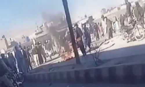 बलूचिस्तान के Quetta और मस्तुंग के निवासियों ने ठंड के बीच गैस की कमी के खिलाफ प्रदर्शन किया