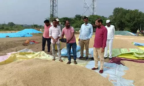 Mancherial में सीएमआर लेने के लिए कुछ मिलें आगे आईं
