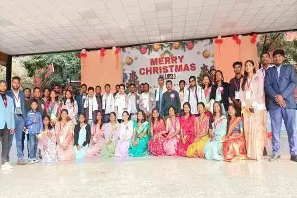 Ranchi: समाज के जरूरतमंद लोगों की मदद करेंः प्रवीण कच्छप Ranchi: समाज के जरूरतमंद लोगों की मदद करेंः प्रवीण कच्छप