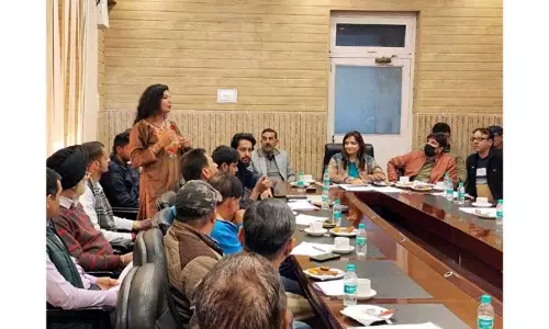 Jammu: पर्यटन विभाग ने व्यापक होमस्टे नीति तैयार करने के लिए परामर्श का आयोजन किया Jammu: पर्यटन विभाग ने व्यापक होमस्टे नीति तैयार करने के लिए परामर्श का आयोजन किया