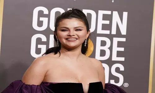 Selena Gomez ने यूजेनियो डेरबेज़ की आलोचना पर प्रतिक्रिया व्यक्त की