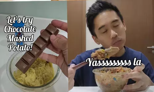 इन्फ्लुएंसर ने मैश किए हुए आलू के साथ मिले चॉकलेट, देखें वायरल VIDEO...