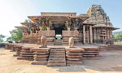 Centre रेलवे ने रामप्पा मंदिर के विकास के लिए 73 करोड़ रुपये दिए Centre रेलवे ने रामप्पा मंदिर के विकास के लिए 73 करोड़ रुपये दिए