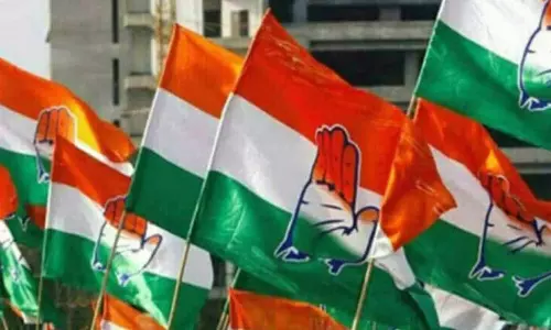 Telangana में अब कांग्रेस नीतियों पर कर रही राजनीति