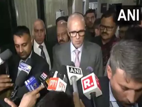 CM Omar Abdullah ने इंडिया ब्लॉक पर कहा, ममता बनर्जी चाहें तो नेतृत्व का दावा करें