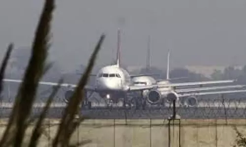 अज्ञात ड्रोन ऑपरेटर की तलाश कर रही है ,Airport police अज्ञात ड्रोन ऑपरेटर की तलाश कर रही है ,Airport police
