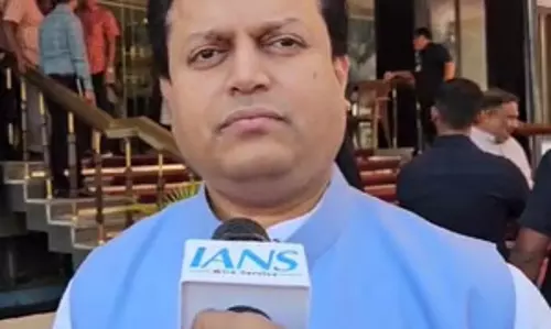 लातूर से विधायक अमित देशमुख ने कहा, जनता के साथ खड़ा होना पब्लिसिटी स्टंट नहीं लातूर से विधायक अमित देशमुख ने कहा, जनता के साथ खड़ा होना पब्लिसिटी स्टंट नहीं