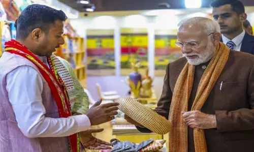 Assam : अष्टलक्ष्मी महोत्सव पूर्वोत्तर के जीवंत वस्त्र, पर्यटन का जश्न