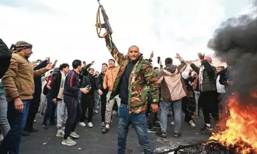 Syria का गृह युद्ध दमिश्क तक पहुंच गया Syria का गृह युद्ध दमिश्क तक पहुंच गया