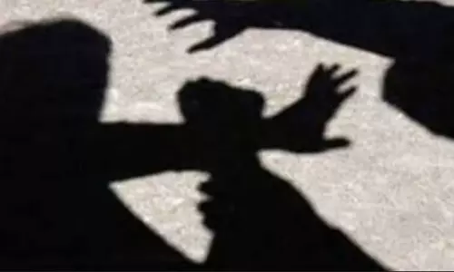 Odisha: ओडिशा के तुसुरा पुलिस स्टेशन में पुलिस और स्थानीय लोगों के बीच झड़प Odisha: ओडिशा के तुसुरा पुलिस स्टेशन में पुलिस और स्थानीय लोगों के बीच झड़प