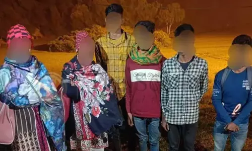 Assam पुलिस ने घुसपैठ की कोशिश नाकाम की, छह बांग्लादेशियों को सीमा के पास रोका गया Assam पुलिस ने घुसपैठ की कोशिश नाकाम की, छह बांग्लादेशियों को सीमा के पास रोका गया