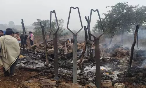 आगजनी की घटना हुई धान उपार्जन केन्द्र में, जलकर 10 हजार बारदाना खाक