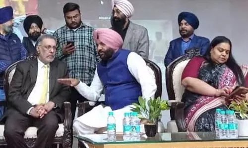 Aujla ने सरकारी अस्पतालों की खराब स्थिति को लेकर स्वास्थ्य मंत्री की आलोचना की