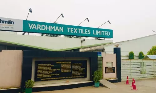 Vardhaman Textiles  शेयर की कीमत में 4.26% ऊपर