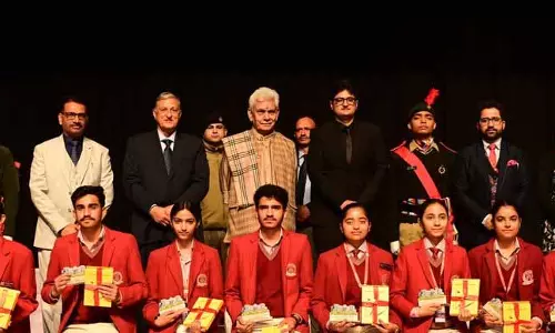 स्कूल उत्कृष्टता के केंद्र बनेंगे: LG