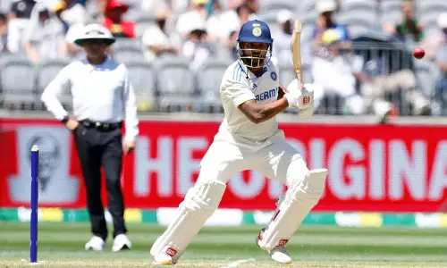 नितीश रेड्डी ने तोड़ा सहवाग का रिकॉर्ड नितीश रेड्डी ने तोड़ा सहवाग का रिकॉर्ड