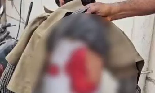 रायपुर घड़ी चौक में सरेआम बड़ी वारदात, ऑटो चालक की हालत नाजुक