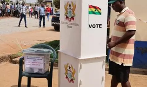 Ghana police ने चुनाव के बाद हुई हिंसा में 30 संदिग्धों को गिरफ्तार किया