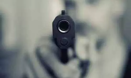 Chennai police ने हिस्ट्रीशीटर को गोली मारी, गिरफ्तार Chennai police ने हिस्ट्रीशीटर को गोली मारी, गिरफ्तार
