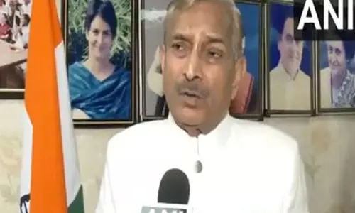 सरकार सदन को चलने नहीं देना चाहती है: Pramod Tiwari