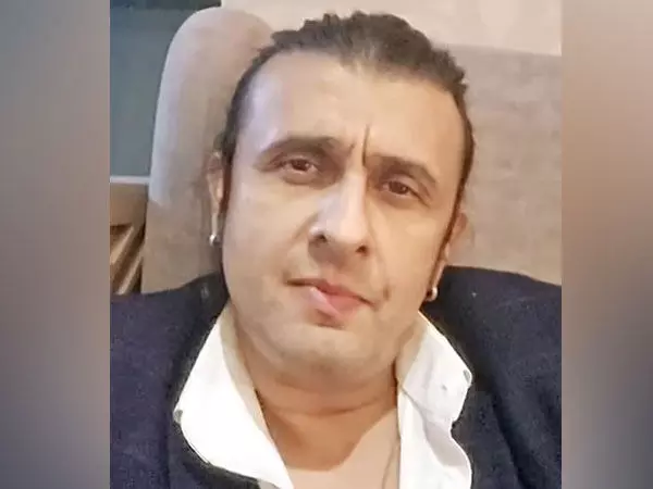 Sonu Nigam ने राजनेताओं के शो जल्दी छोड़ने पर अपनी बात रखी