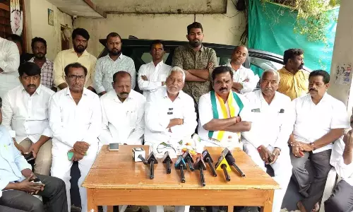 Telangana: एमएलसी जीवन ने केंद्र सरकार पर जिम्मेदारियों से बचने का आरोप लगाया