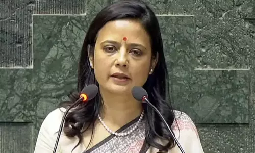 महुआ मोइत्रा के खिलाफ शिकायतों पर जिला स्तरीय बैठक में लिया जाएगा फैसला: Mamata