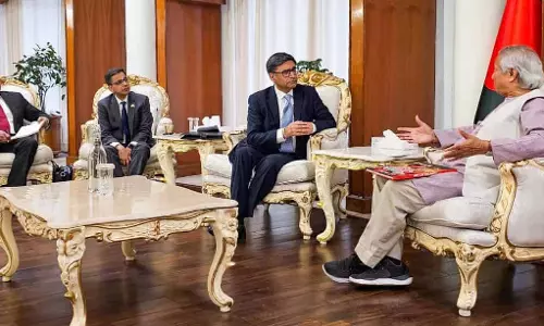 India ने तनाव के बीच बांग्लादेश में अल्पसंख्यकों की सुरक्षा पर चिंता जताई