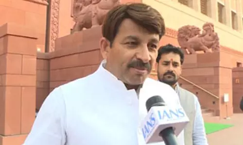 आप ने हार स्वीकार किया, सिसोदिया पटपड़गंज सीट से भाग गए : मनोज तिवारी