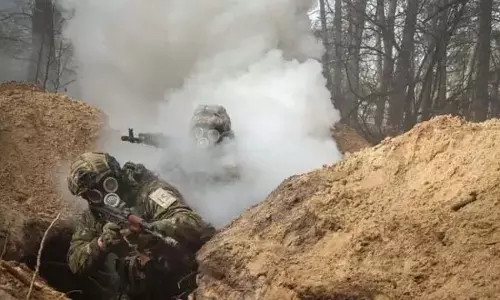 US ने पूर्व सीरियाई अधिकारियों पर युद्ध अपराध का आरोप लगाया US ने पूर्व सीरियाई अधिकारियों पर युद्ध अपराध का आरोप लगाया
