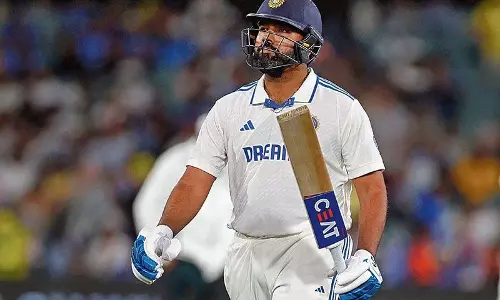 बॉर्डर-गावस्कर ट्रॉफी: Leading from the top