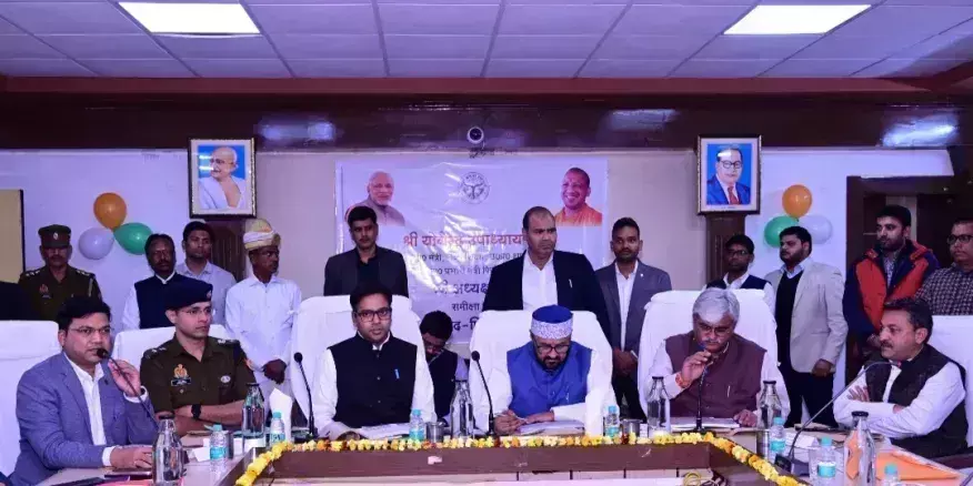 Firozabad: विद्युत विभाग कार्यो में सुधार नही लाये तो उन पर कार्यवाही की जायेगी: योगेन्द्र उपाध्याय Firozabad: विद्युत विभाग कार्यो में सुधार नही लाये तो उन पर कार्यवाही की जायेगी: योगेन्द्र उपाध्याय