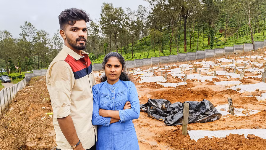 Kerala की वह महिला जिसने वायनाड भूस्खलन में पूरा परिवार और सड़क दुर्घटना में अपने मंगेतर को खो दिया Kerala की वह महिला जिसने वायनाड भूस्खलन में पूरा परिवार और सड़क दुर्घटना में अपने मंगेतर को खो दिया
