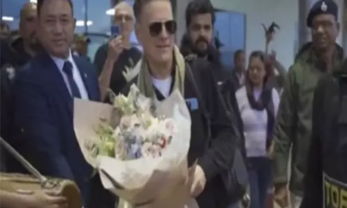 Bryan Adams शिलांग पहुंचे, कल प्रस्तुति देने के लिए तैयार