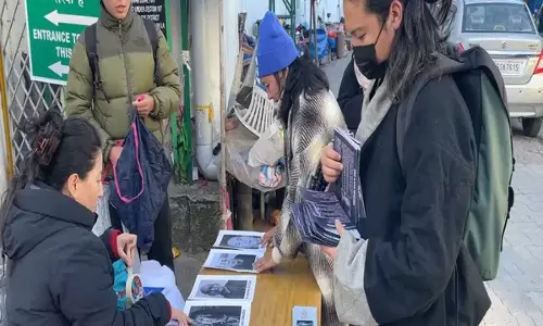 स्टूडेंट्स फॉर फ्री तिब्बत ने विश्व मानवाधिकार दिवस मनाया, China से तिब्बती राजनीतिक कैदियों को रिहा करने का आग्रह किया स्टूडेंट्स फॉर फ्री तिब्बत ने विश्व मानवाधिकार दिवस मनाया, China से तिब्बती राजनीतिक कैदियों को रिहा करने का आग्रह किया