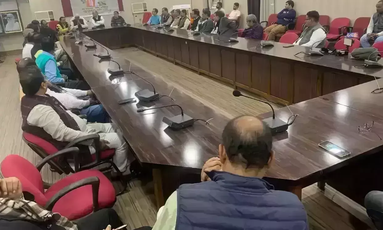 Varanasi: काशी विद्यापीठ में रुपेश पांडेय को श्रद्धांजलि दी गई Varanasi: काशी विद्यापीठ में रुपेश पांडेय को श्रद्धांजलि दी गई