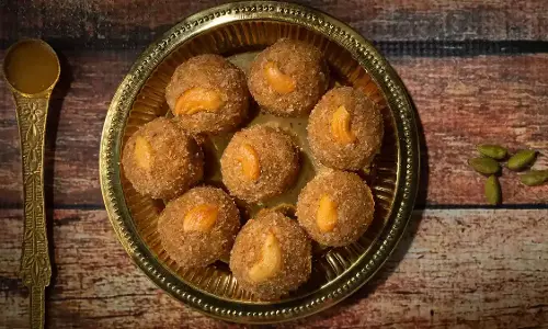 काबुली पिन्नी रेसिपी