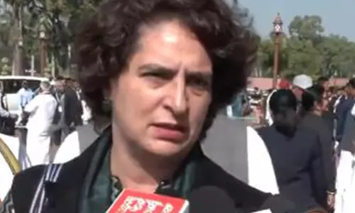 भाजपा अडानी मुद्दे पर चर्चा करने से डरती है: Priyanka Gandhi भाजपा अडानी मुद्दे पर चर्चा करने से डरती है: Priyanka Gandhi