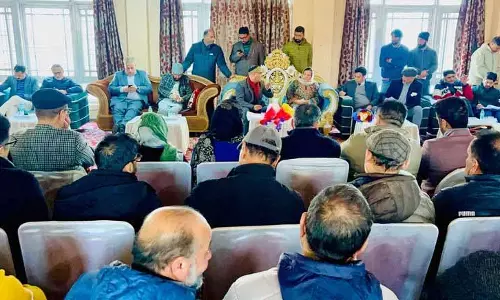 विकास योजना को अंतिम रूप देने से पहले स्थानीय लोगों से परामर्श करें अधिकारी: Minister