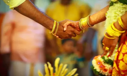 Satar: नाबालिग लड़कियों के प्रसव से बाल विवाह का पर्दाफाश