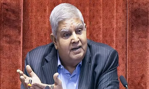 विपक्ष ने राज्यसभा के सभापति Jagdeep Dhankhar के खिलाफ अविश्वास प्रस्ताव पेश किया विपक्ष ने राज्यसभा के सभापति Jagdeep Dhankhar के खिलाफ अविश्वास प्रस्ताव पेश किया
